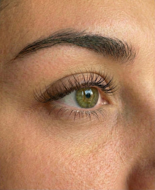 Wimperfoto klant LOÈV