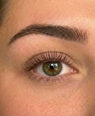 Wimperfoto klant LOÈV